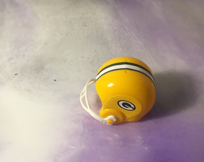 Vintage NFL Mini Helmet Vending Machine Toy Helmet Green Bay Packers