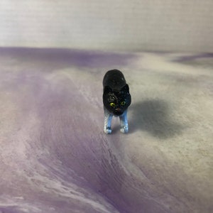 Vintage 1990&#39;s Kitty in my Pocket Styled PVC Miniature Figure Vintage Cake Topper! Used Played With Figure