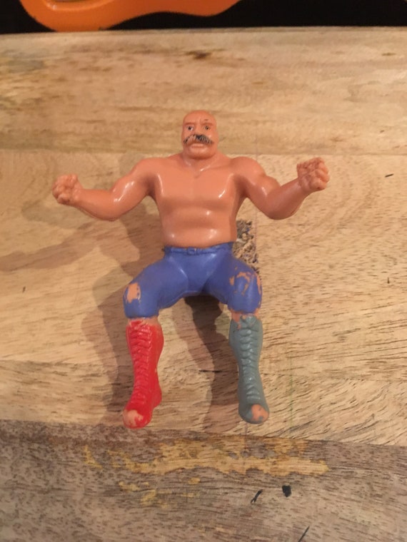 iron sheik figure