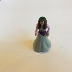 Vintage Queen Maeve 3.75&quot; McDonald&#39;s Action Figure #2 Mystic Knights of Tir Na Nog