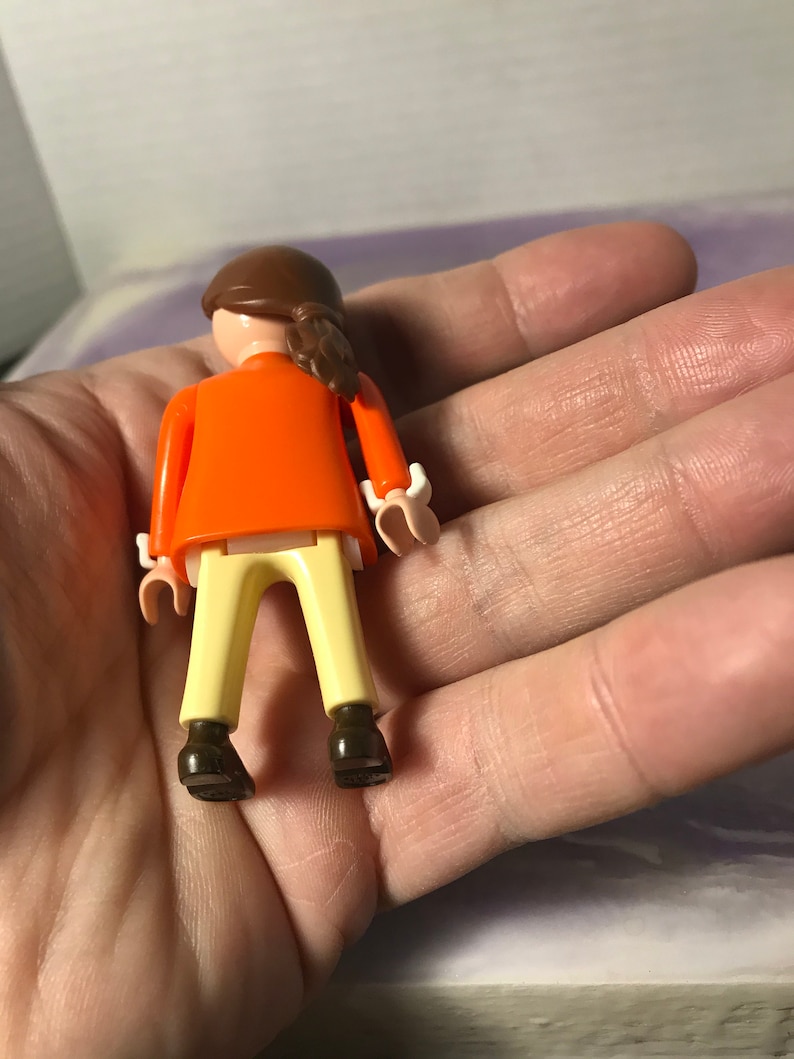 Vintage Playmobil 90/'s Playmobil Set Figures Rare Vintage Nostalgia Woman in Orange Shirt Cream Pants Outfit Figure