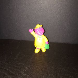 2 1/2" Barney Raincoat PVC Toy Figure~ Lyons 1993 Rare Fun Vintage Barney Nostalgia