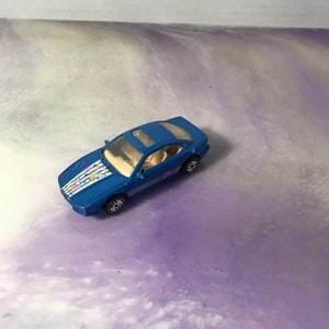 Vintage Hot Wheels Blau-Weißer Sportwagen mit Schiebedach 1990er Mattel - BENUTZT