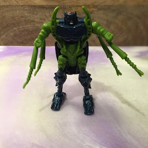 Figura vintage Transformers Beast Wars Predacon INSECTICON - Hasbro 1996. 99% completa - Besouro Transformer vintage