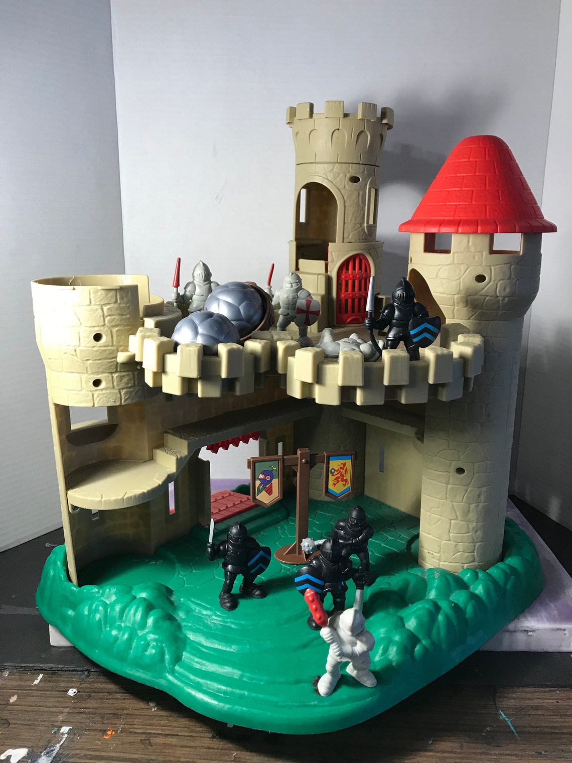 redbox pirate ship and castle playset