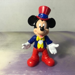 Vintage Disney EPCOT 94 Magic Kingdom MICKEY Figure with Movable Limbs PVC Figure Toy/Cake Topper