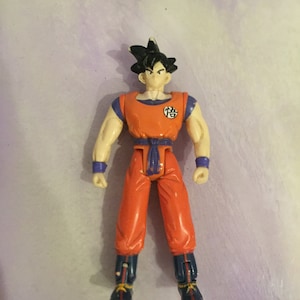Vintage  Dragon Ball Z GOKU Action Figure 4"  - Rare Vintage Figure - Dragon Ball Z Nostalgia