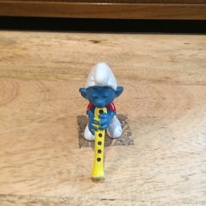 Vintage SMURFS Smurf with Horn Figure PVC Cake Topper Rare Vintage Toy! Smurf Vintage figure!