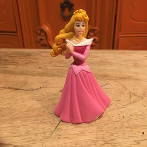 Vintage Disney AURORA Sleeping Beauty Figure PVC Cake Topper Rare Vintage Toy! Fun Vintage Toy! Lot 10