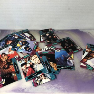 vintage Yo MTV Raps Trading Cards 1990's Lot of 30+Cards - Rare Nostalgie des années 90 - Pro Set Nostalgia - Hip Hop