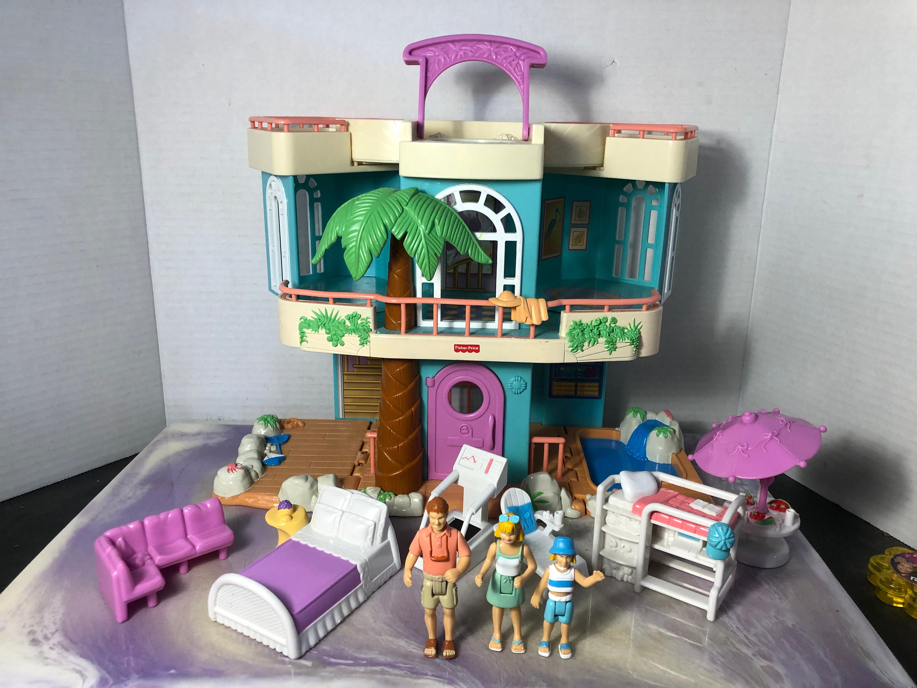 Vintage Fisher Price Sweet Streets Summer Beach House Playset