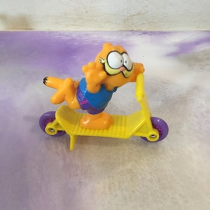Vintage 1980&#39;s Garfield PVC Figure Scooter Complete Nostalgia MCDONALD&#39;S Vintage Happy Meal Toy Rare Nostalgia Lot 4