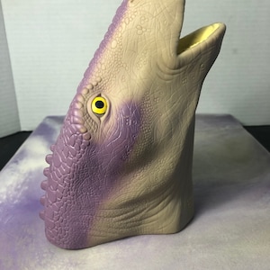 Vintage Disney Dinosaurs NEERA Hand Puppet Toy - Rare Vintage Mcdonalds Disney Dinosaurs ! Fun Vintage Toy!