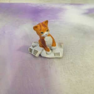 Vintage 1990&#39;s Kitty in my Pocket PVC Miniature Figure Vintage Cake Topper! Used Played With Figure
