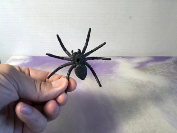 Action Figures Dolls & Action Figures Evil Insect PVC Toy Figure ...