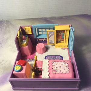 Vintage Polly Pocket Styled Mini Playset - Playmates Takara 1993 Furry Families Bear Bedroom - NO FIGURES