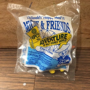 Vintage Disney 1994 Epcot 94 Mickey and Friends Mcdonalds Toy PVC Figure Cake Topper - Brand New - Chip in China