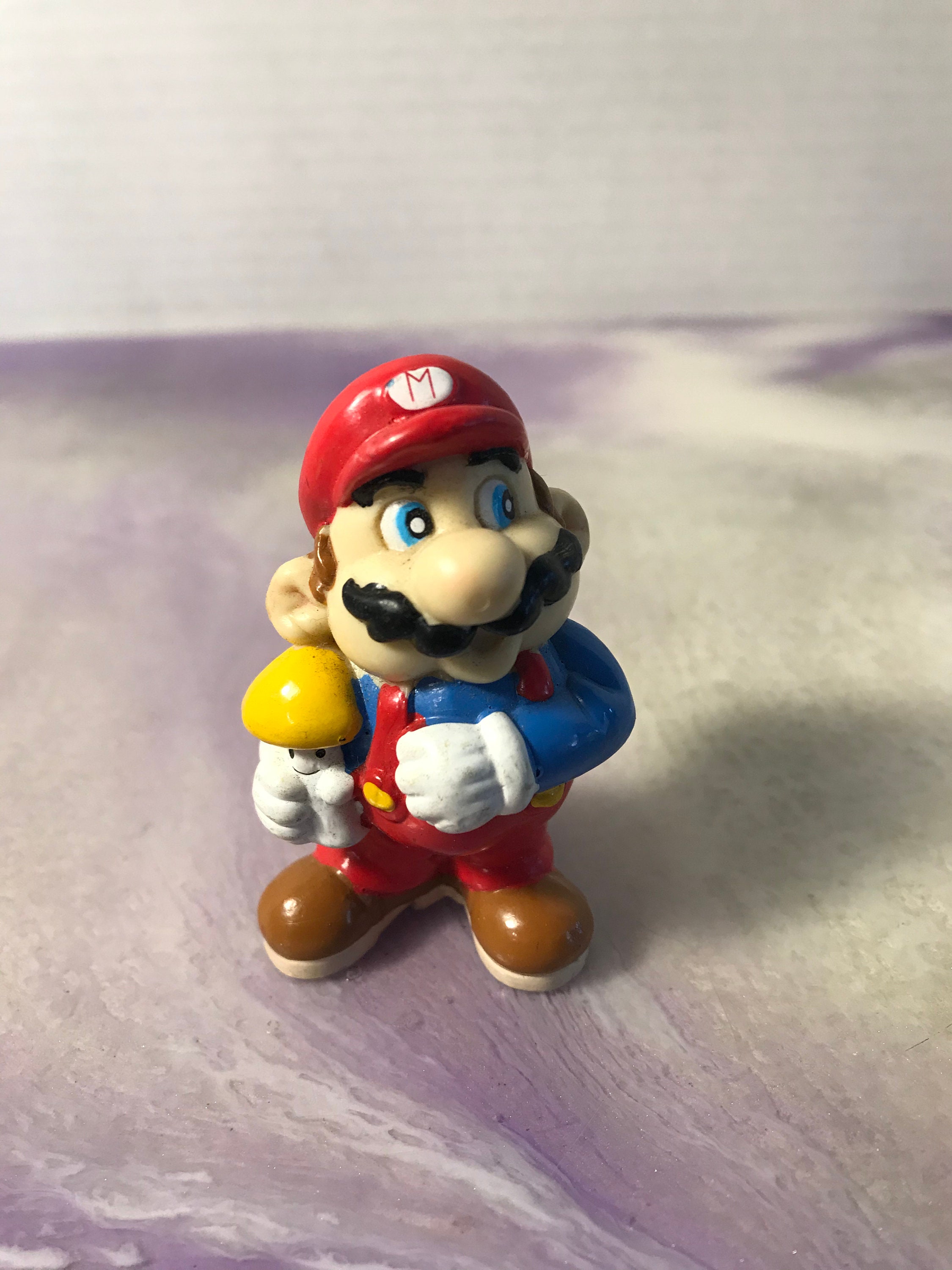 Vintage 1989 Super Mario Brothers MARIO 