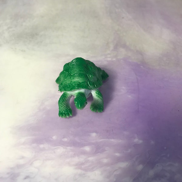 Vintage Made In China 1990's  Green  TURTLE  - Vintage Marine Life PVC Figure - Cake Topper Toy