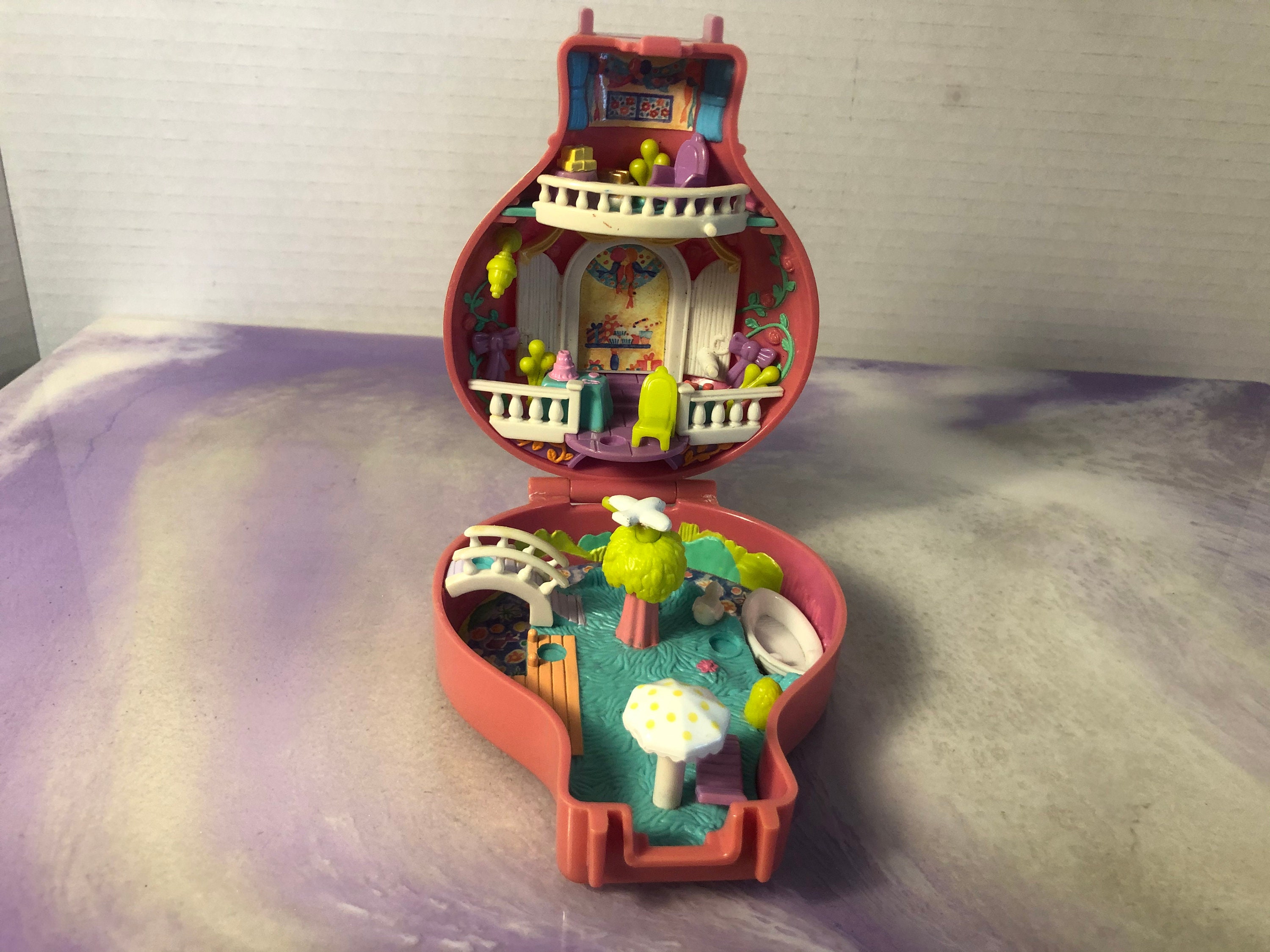 Vintage Polly Pocket up up and Away Hot Air Balloon Playset no