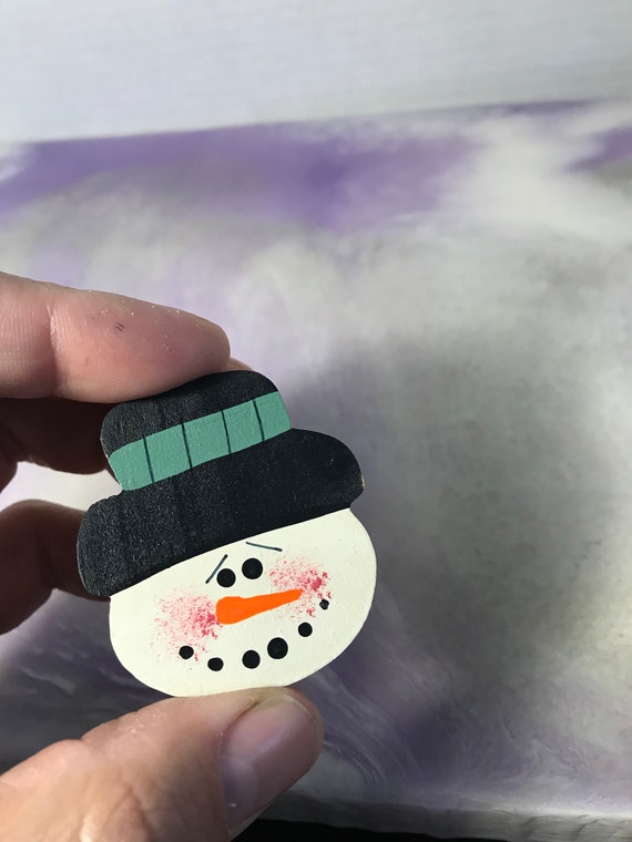 Vintage SNOWMAN Christmas Themed Lapel Pin - Rare… - image 2