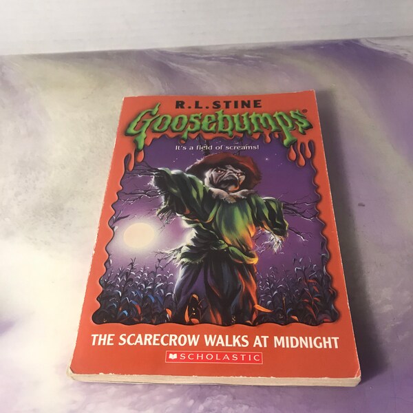 Vintage The Scarecrow Walks at Midnight (Goosebumps - Serie) por R.L. Stine (Libro de bolsillo) - Vintage 90's Kids Novel