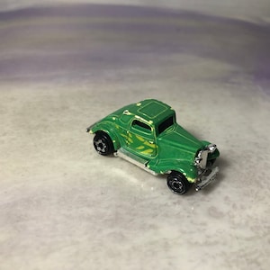 Vintage Hot Wheels Mini Micro Die Cast Car Toy - Super Cool 1980&#39;s Hot Wheels Mini Car Toy