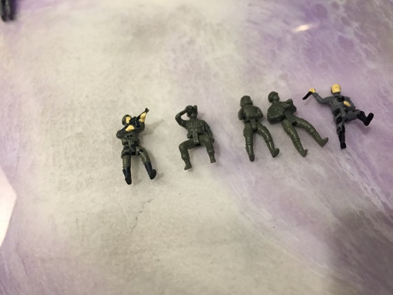Vintage Polly Pocket Styled Lot of 5 Army Men Soldiers Mini Figures 1 Tall Figures Rare Vintage Army Figure Lot LOT 2 Etsy Canada