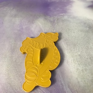 Vintage Winnie the Pooh -1994 Wilton TIGGER Themed Cookie Cutter Mould - Super Cute 90&#39;s Themed Cookie Cutter