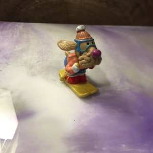 Vintage Wrinkles Dog 1986 Ganz Bros. PVC Figure 2&quot; Skiing Wrinkles Themed - Rare Vintage Cake Topper