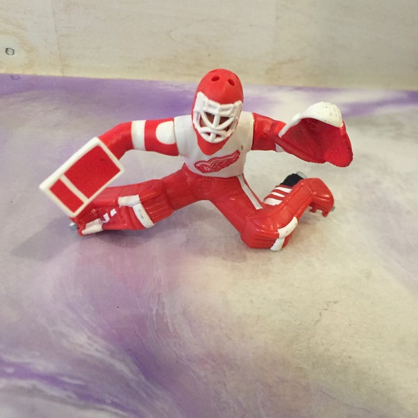 Kenner - Starting Lineup - NHL Hockey - Chris Osgood Action Figure - Vintage 1990's Detroit Red Wings Figure