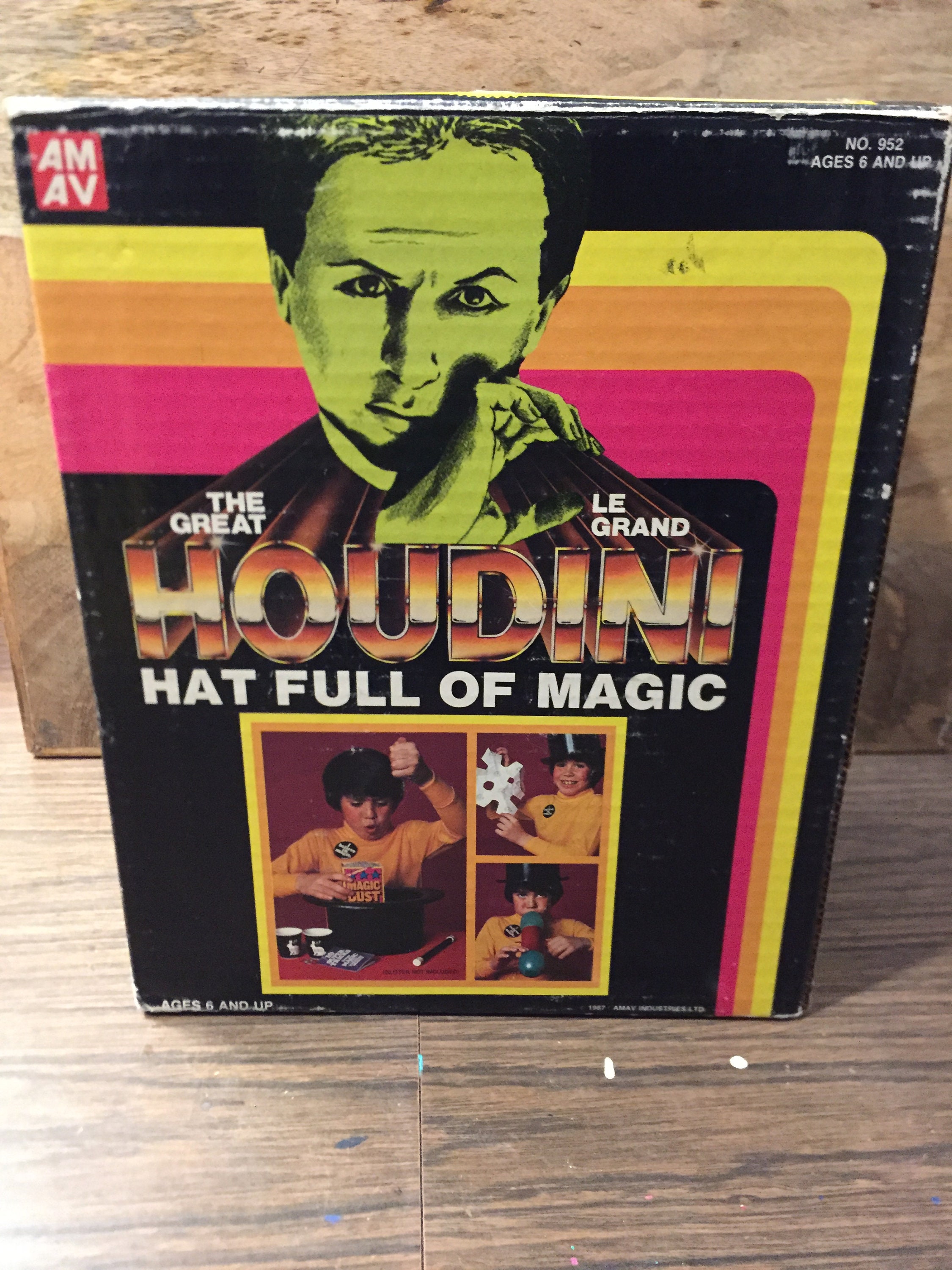 Vintage Houdini “the Great Houdini Hat Full of Magic“#952
