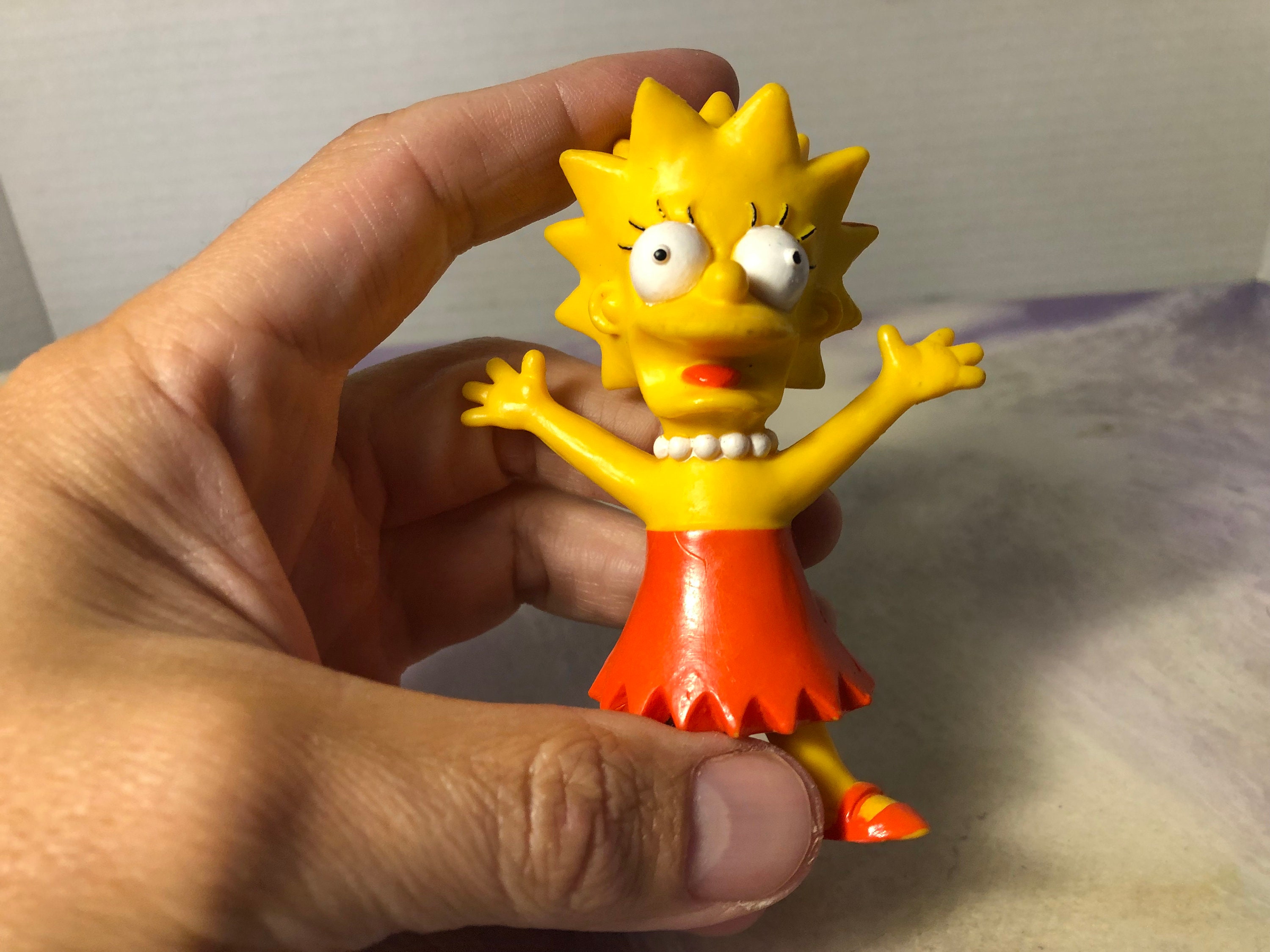 Vintage Simpsons Bendable Lisa Simpson Figurine PVC Figure Cake
