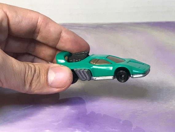 Hot Wheels 1993 - Lot Voitures Et Boutons 50ème Anniversaire, Neuf