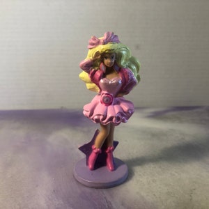 Stara figurka Barbie z PVC na tort! Rzadka, zabytkowa zabawka! Figurka Barbie w stylu nostalgicznym!