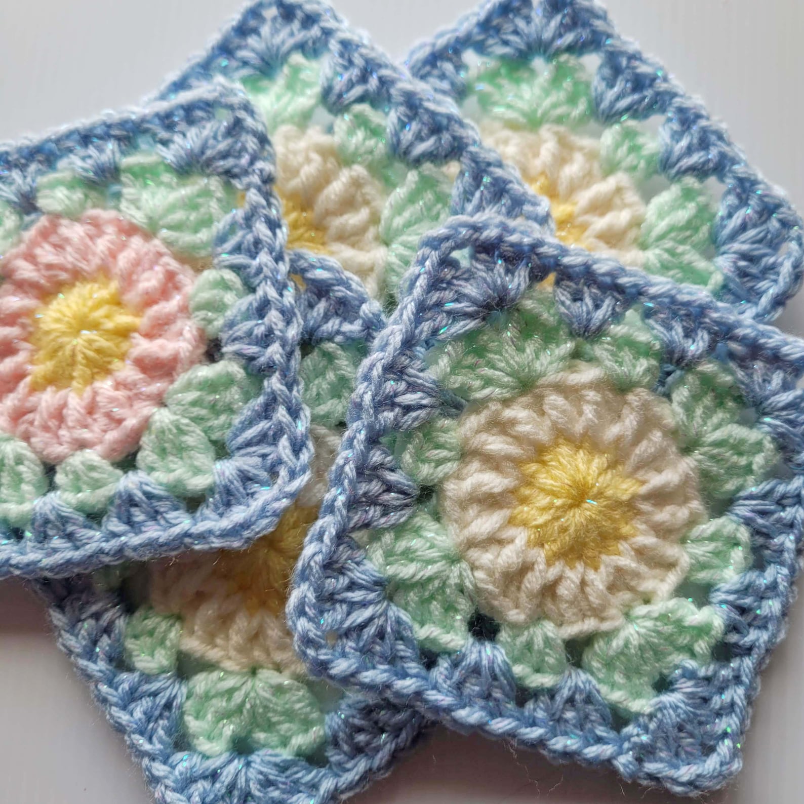 Spring Bloom Granny Square [PDF PATTERN] - Crochet Granny Square Flower ...