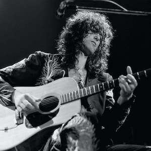 Jimmy Page , 70s acoustic !