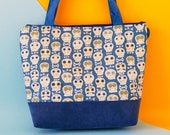 quot Blue Mexican Skulls quot themed shoulder bag, wide and comfortable, with two inner and one external pockets.