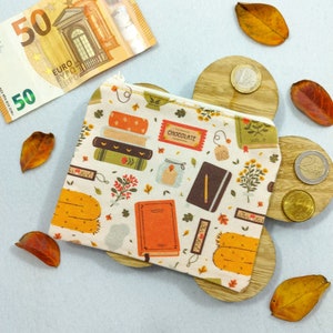 Kawaii-Geldbörse Bücher im Herbst: für Geld, Geldscheine, Münzen, Karten und kleine Gegenstände wie Würfel und Juwelen. Für Taschen und Taschen.