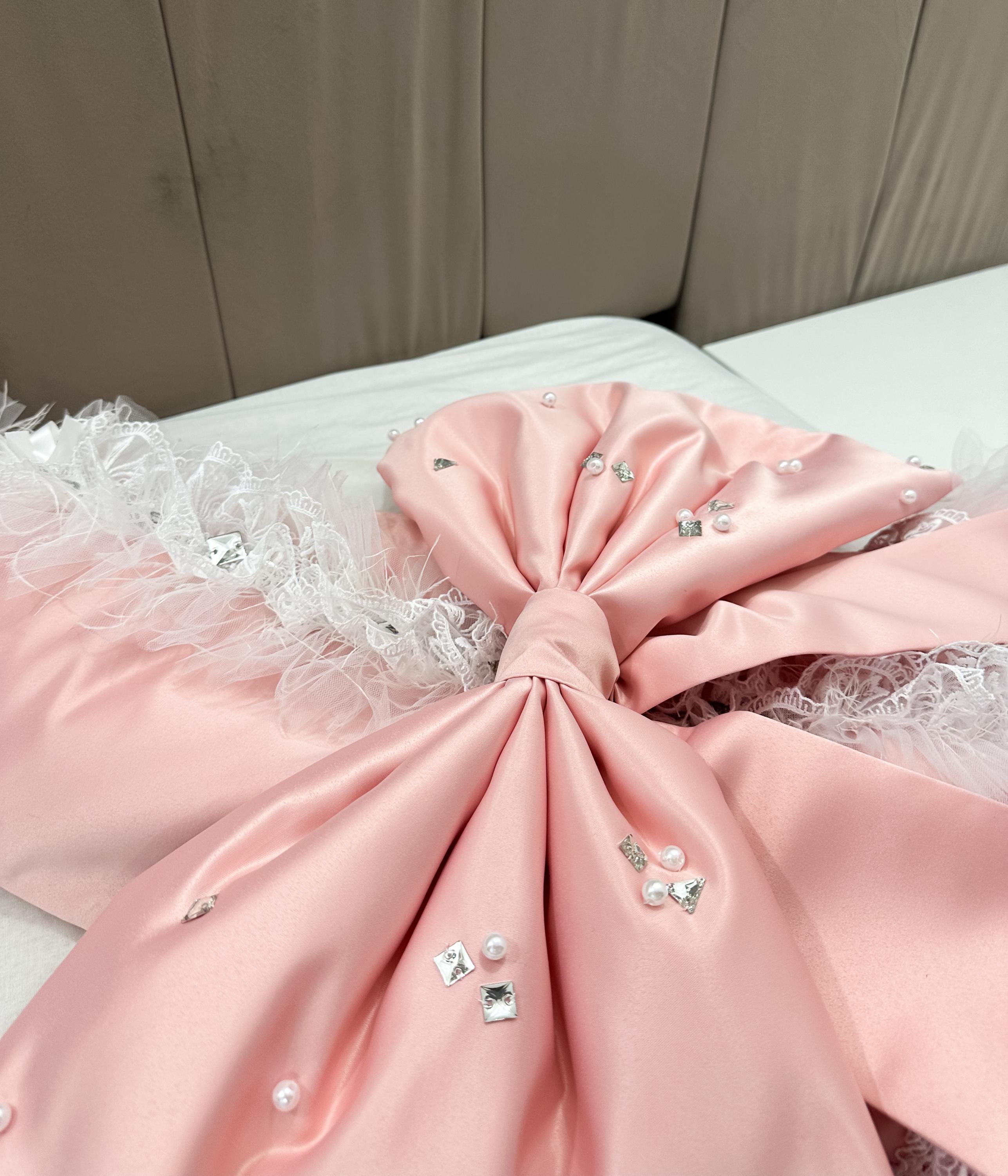 Adorable Pink Satin Cocoon & Bonnet Set With Tulle, Lace, Feathers ...