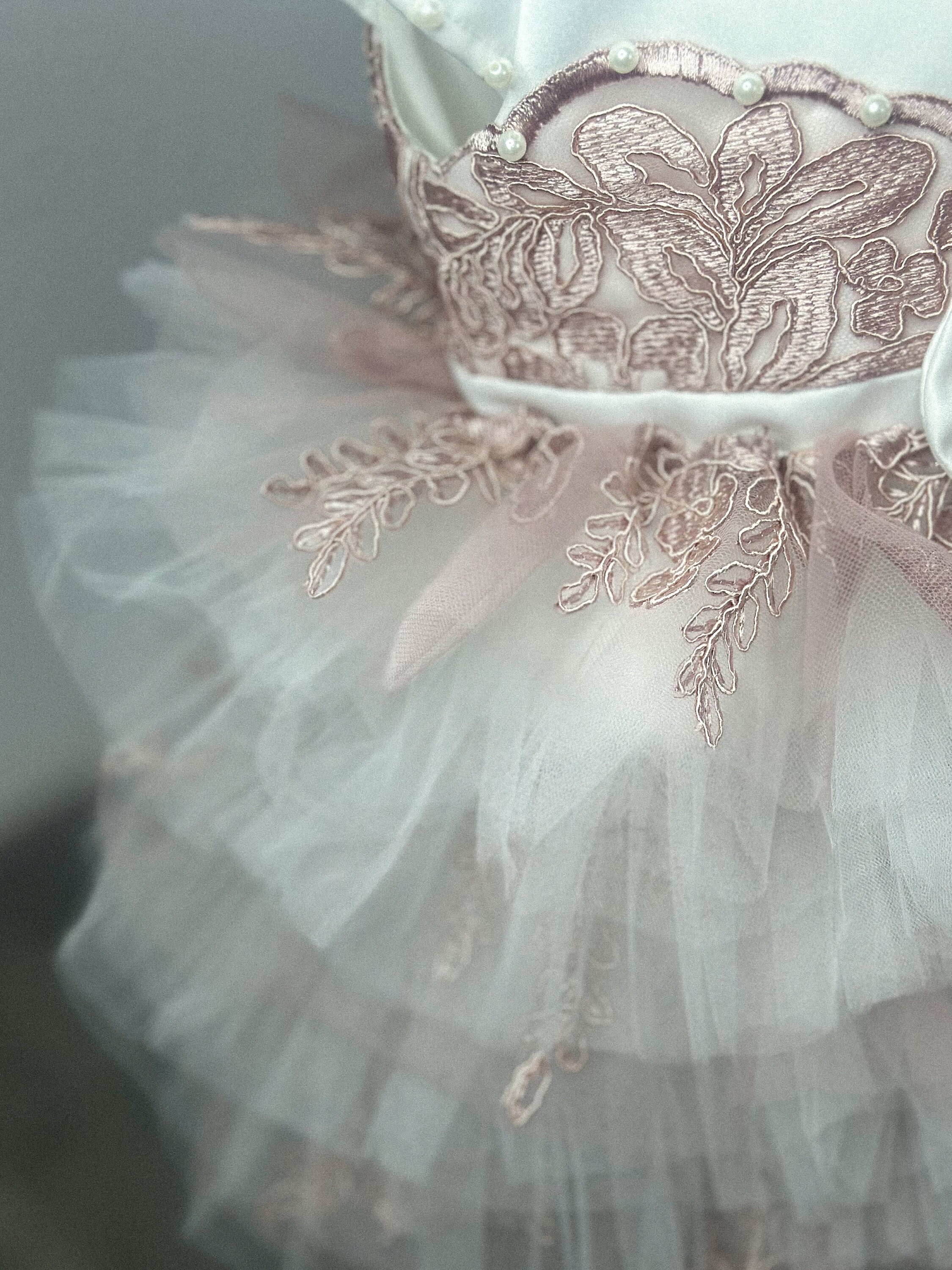 Robe Rose à Volants Et Perles Lipstik Girls - Taille 6X - Occasion Très Bon état