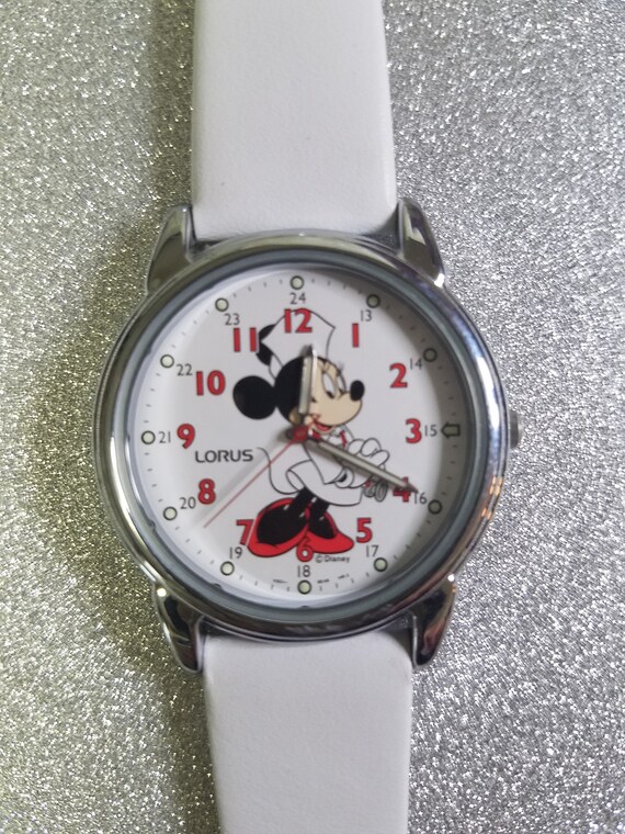 Vintage Disney Minnie Mouse Silver Tone Nurse Womens Quartz Lorus