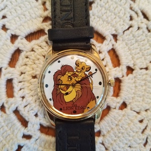 Disney The Lion King Gold Tone Quartz Watch with Black Leather Embossed Band, In Excellent Condition, Vintage