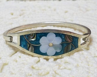 Vintage Alpaca Silver Teal Green Enamel Mother of Pearl Abalone Shell Flower Mexican Girl/Teen or Women's Extra Small Hinged Bracelet