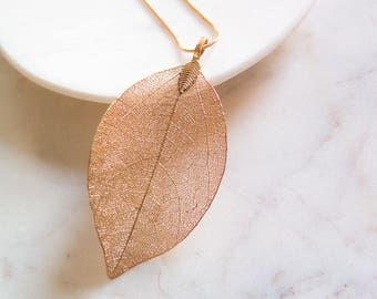 LEAF // gold necklace-FREE SHIPPING- Perfect gift for nature lovers -