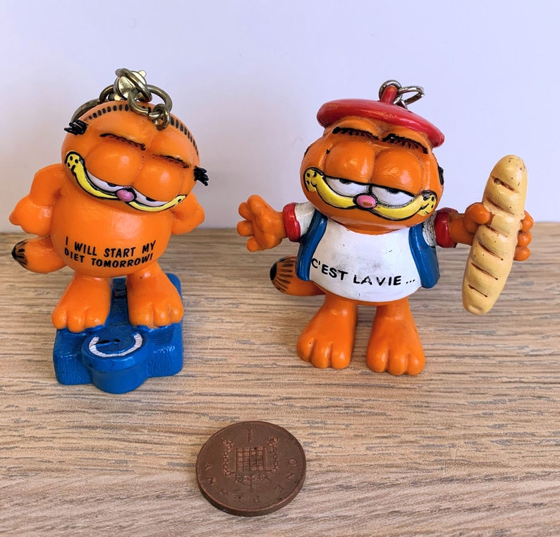 United Feature Syndicates Inc West Germany Two Vintage Retro 1981 Bully Garfield 2.5 Keyring Keychain Figures Retro Toy Cartoon Cat