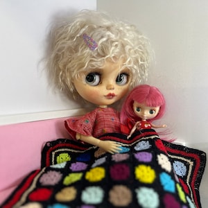 Miniature crochet black and colourful  granny square blanket for doll house 1/12