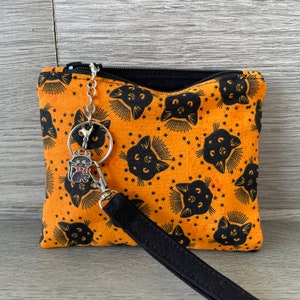 Black Cat Coin Pouch, Halloween Change Purse, Halloween Accessory, Small Zipper Pouch, Ear Bud Pouch, Cat Lover Gift, Halloween Wallet