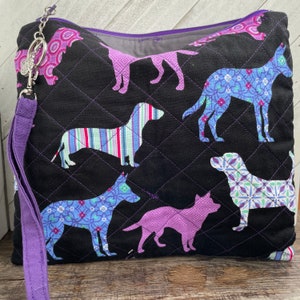 Dog Theme Quilted Makeup Bag: Zipper Wristlet Clutch