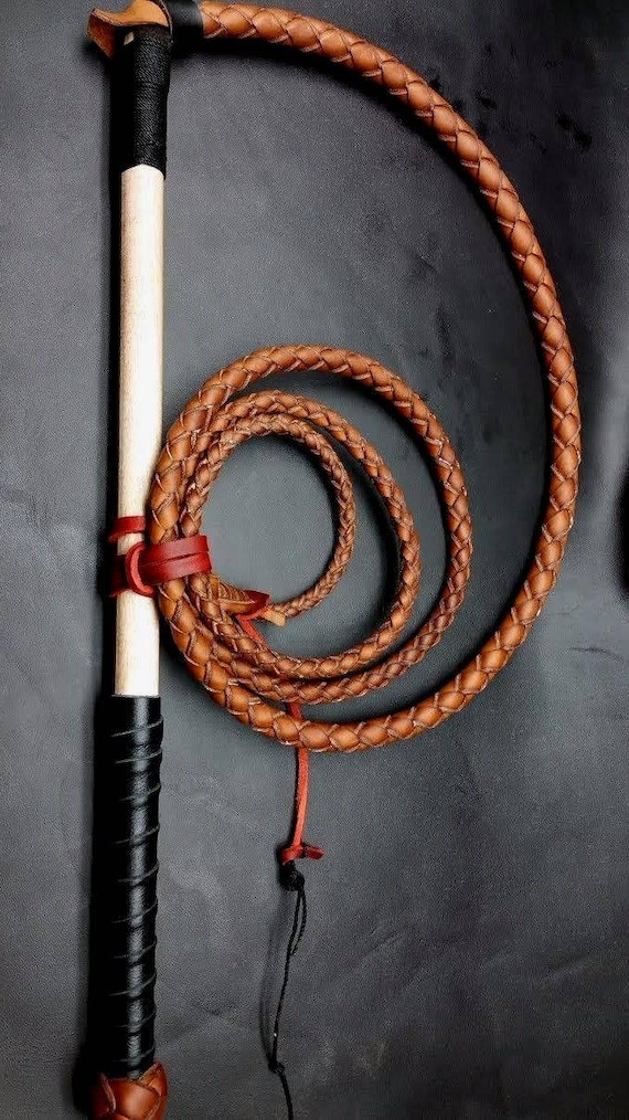 6ft Cow Stock Whip Comes With 6 Crackers - Etsy